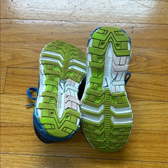 Saucony Kids Vibrant Blue and Neon Green Sneakers - Picture 5 of 6
